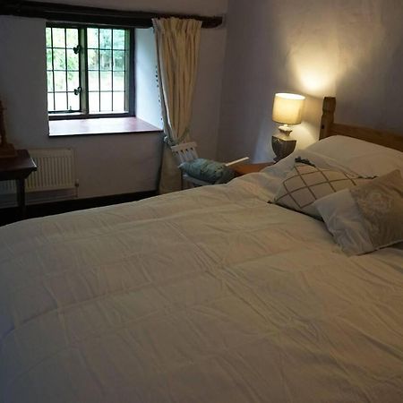 Villa Stunning Historic 2-Bed House In Shaftesbury Extérieur photo