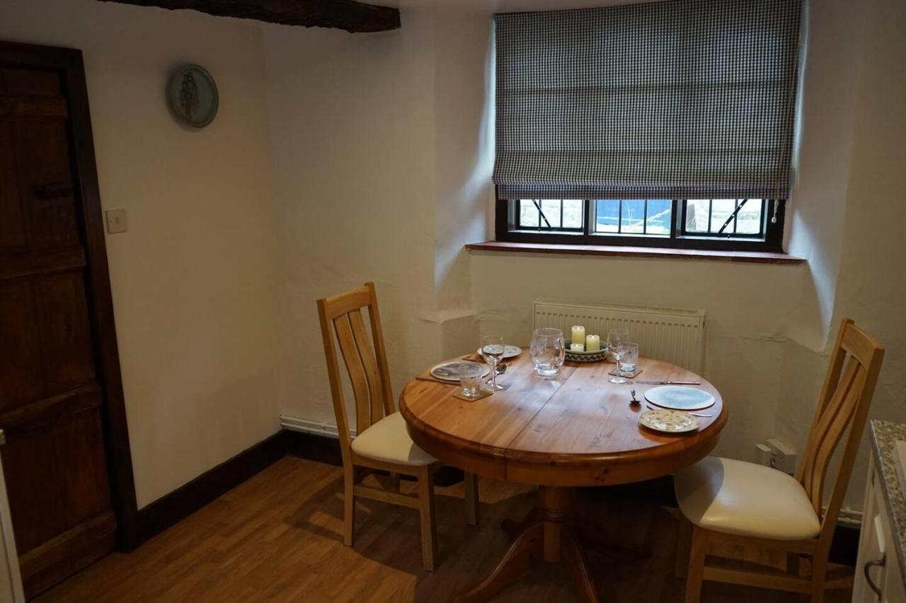 Villa Stunning Historic 2-Bed House In Shaftesbury Extérieur photo