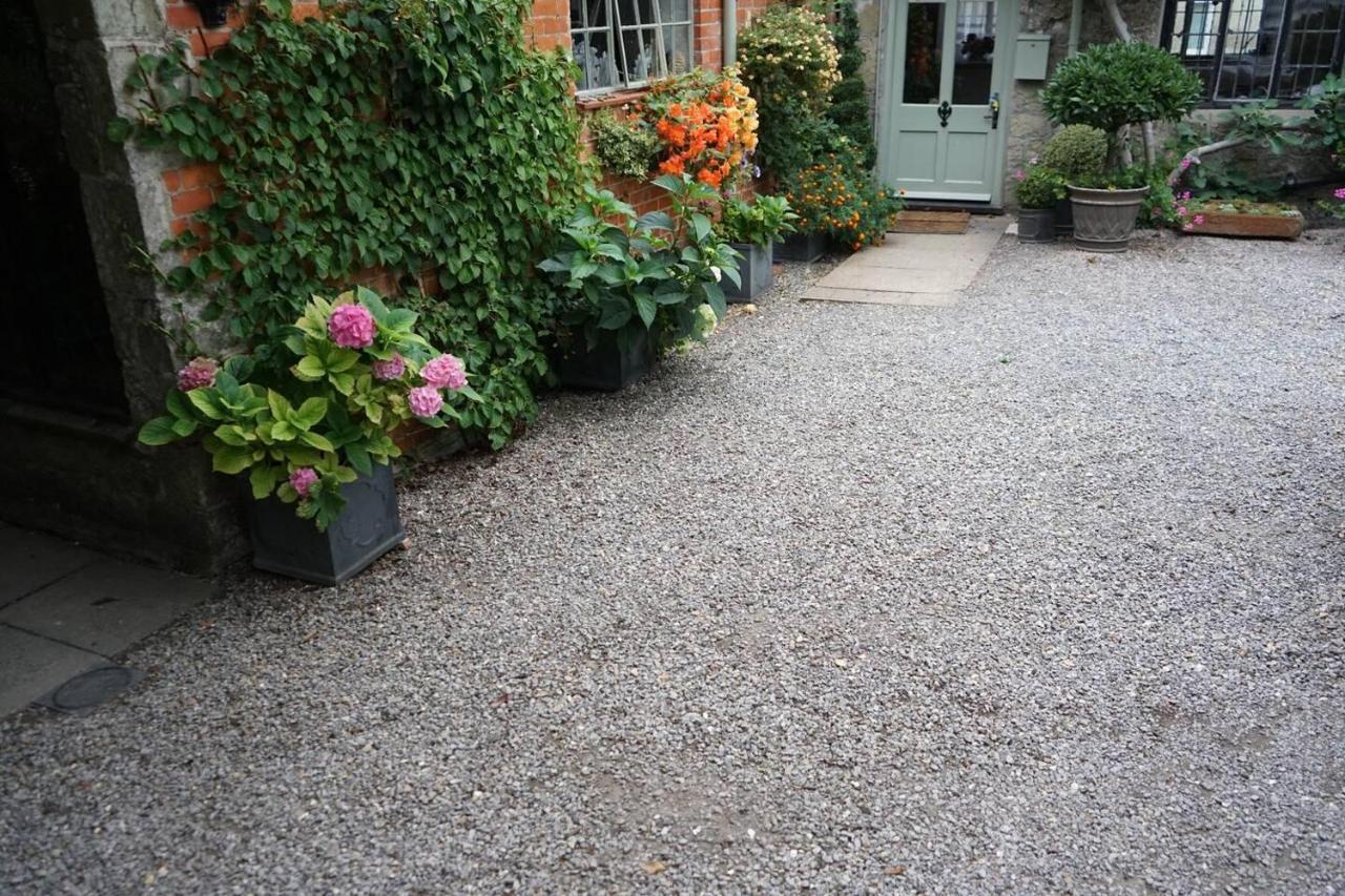 Villa Stunning Historic 2-Bed House In Shaftesbury Extérieur photo