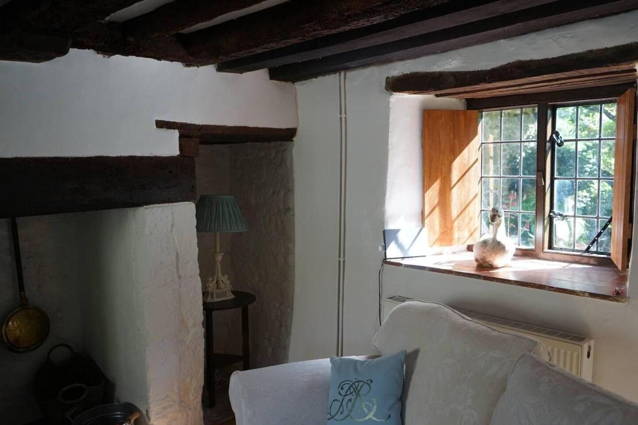 Villa Stunning Historic 2-Bed House In Shaftesbury Extérieur photo