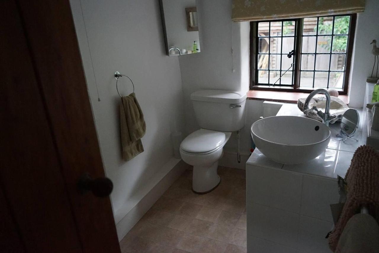 Villa Stunning Historic 2-Bed House In Shaftesbury Extérieur photo