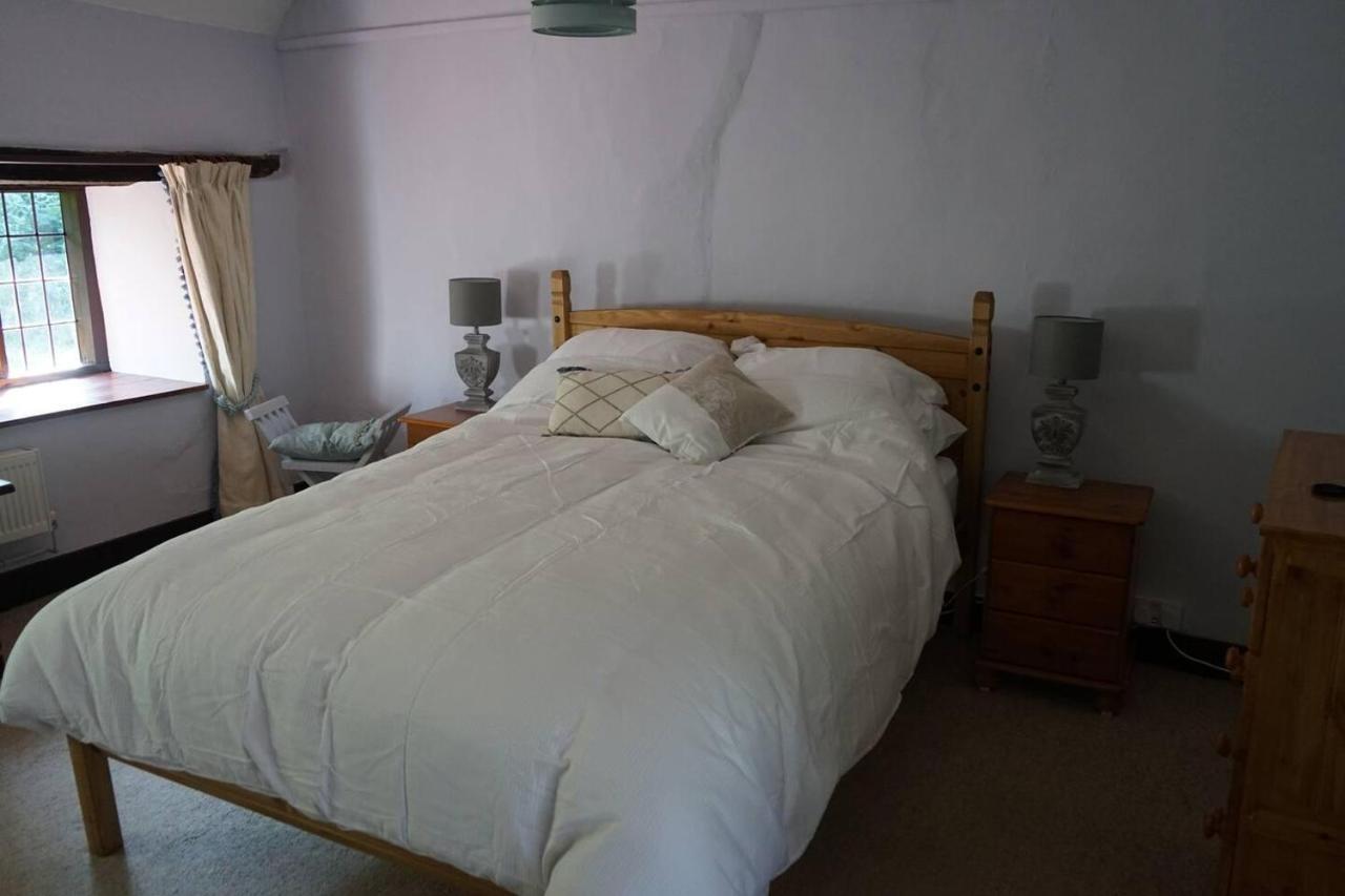 Villa Stunning Historic 2-Bed House In Shaftesbury Extérieur photo