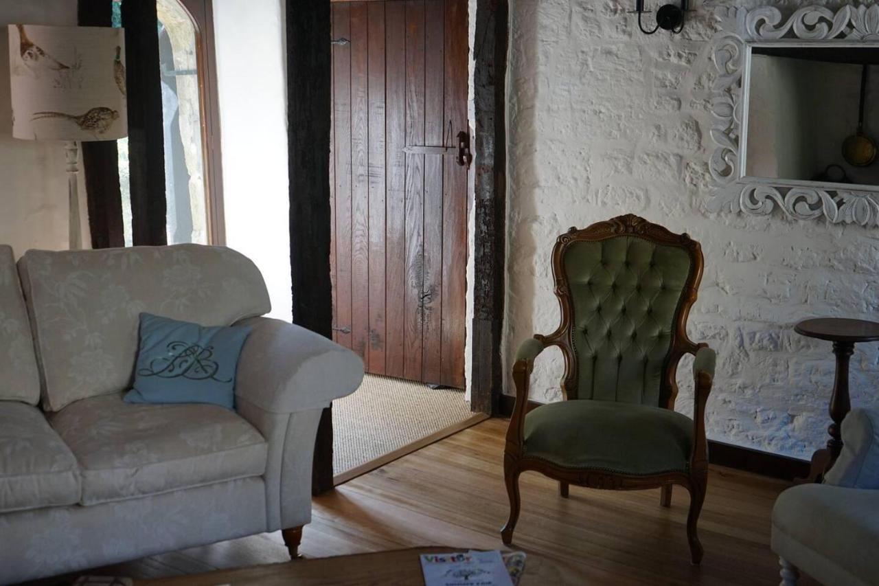 Villa Stunning Historic 2-Bed House In Shaftesbury Extérieur photo
