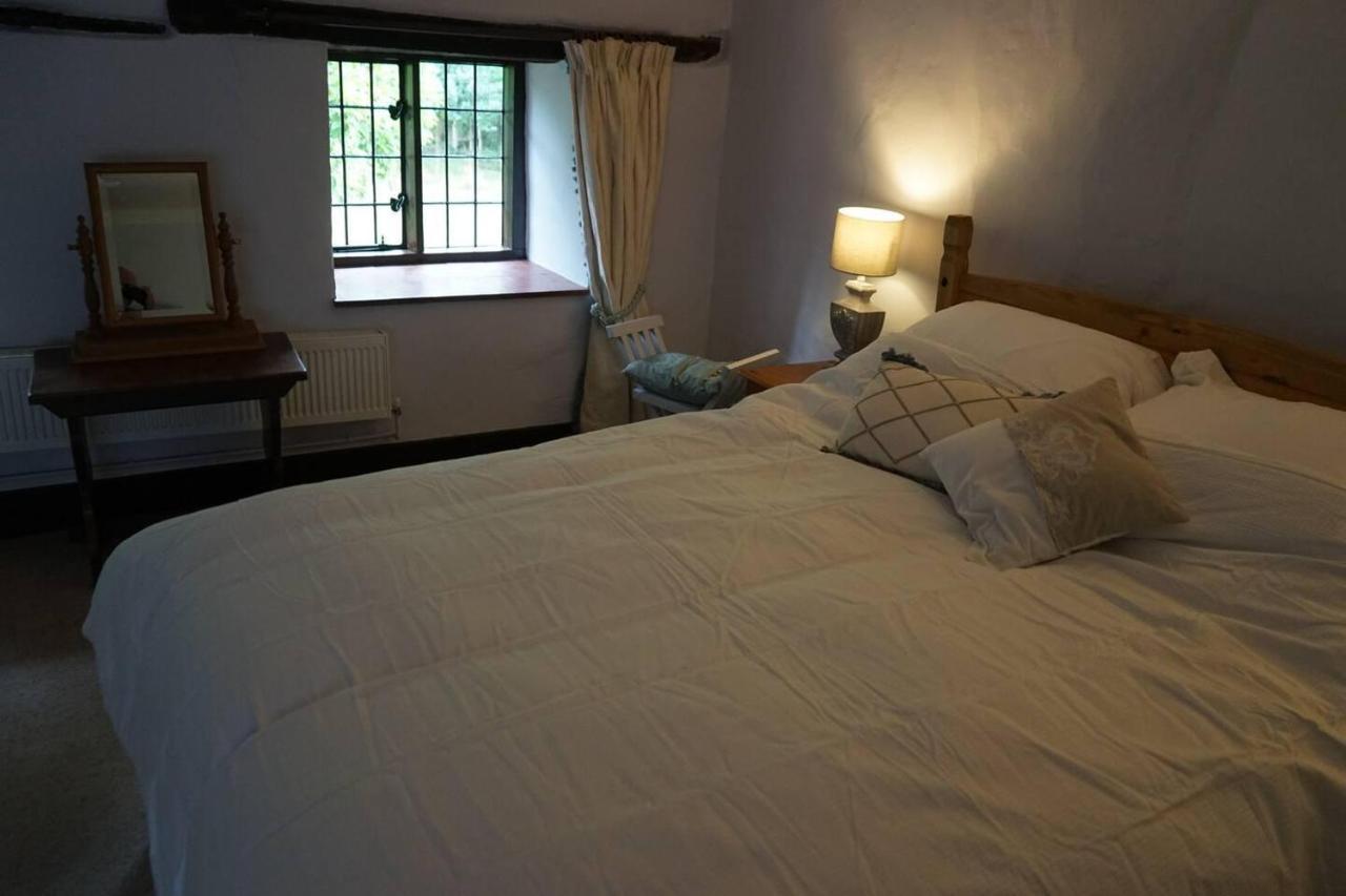 Villa Stunning Historic 2-Bed House In Shaftesbury Extérieur photo